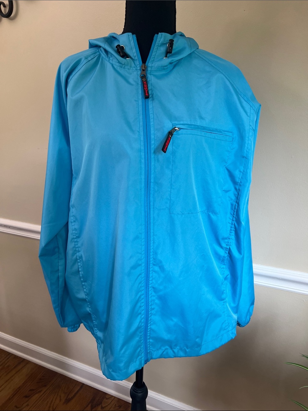 F.H. David Unisex Hooded Sky Blue Packable Windbreaker Jacket - Picture 1 of 9